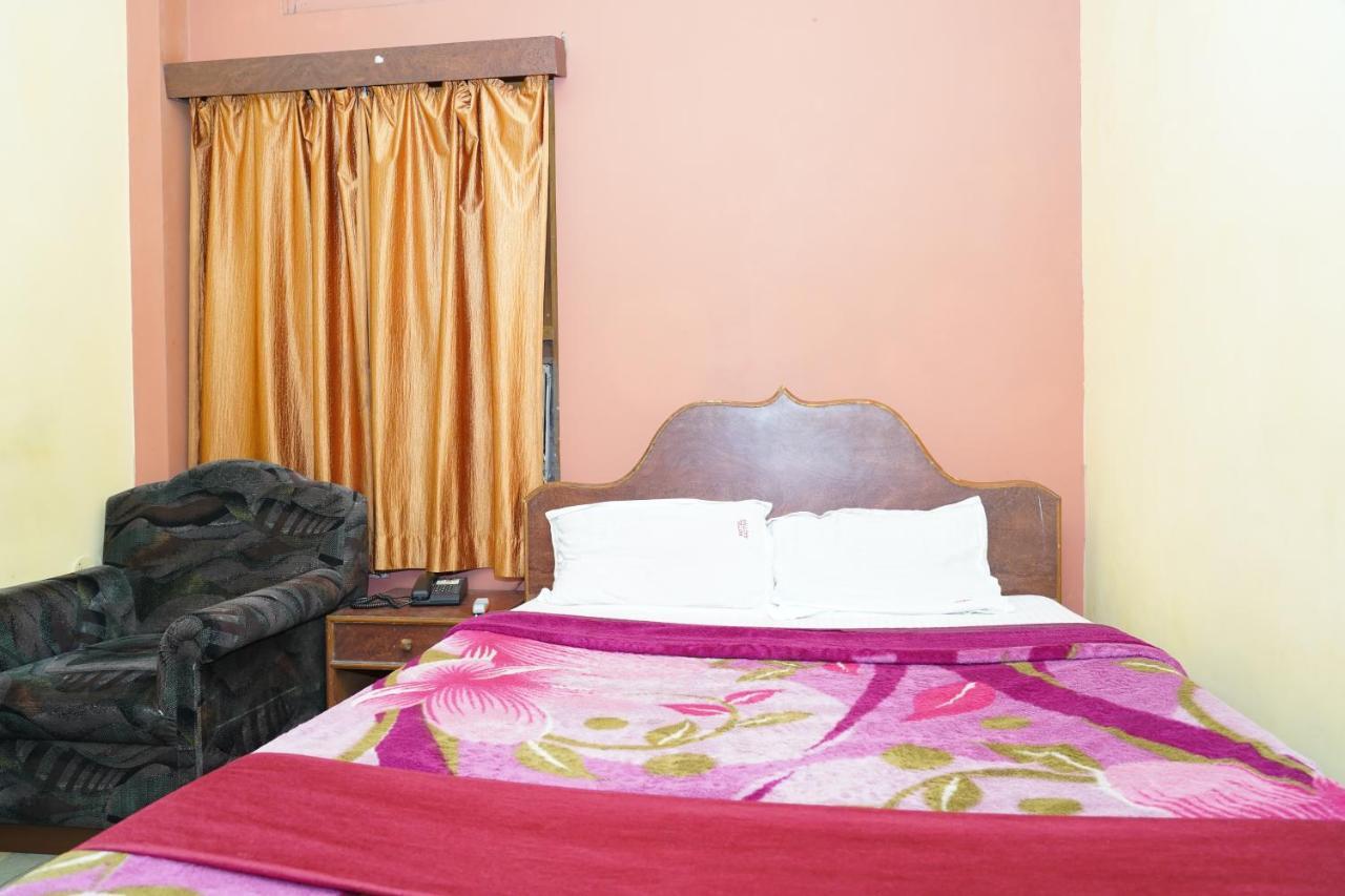 Hôtel Aastha à Rourkela Extérieur photo